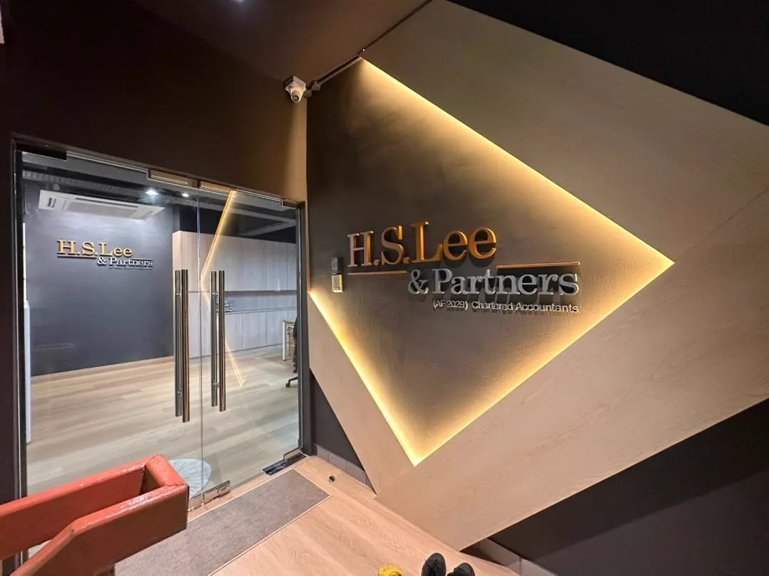 Accountant Office, SS2 renovation by Sun Synergy Contracts